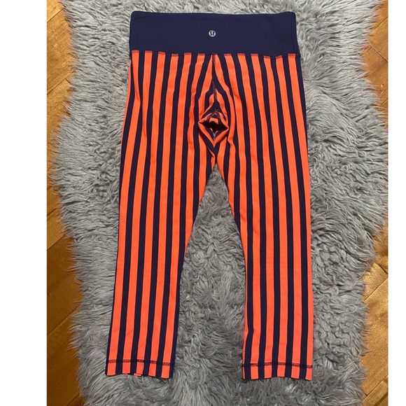 Lululemon Micro Macro Wunder Under Crop Size 4 - Picture 2 of 4